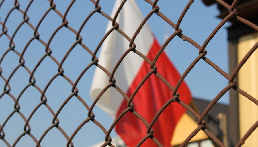 Wyborcza: Польша стала незаконно аннулировать визы беженцам из Украины