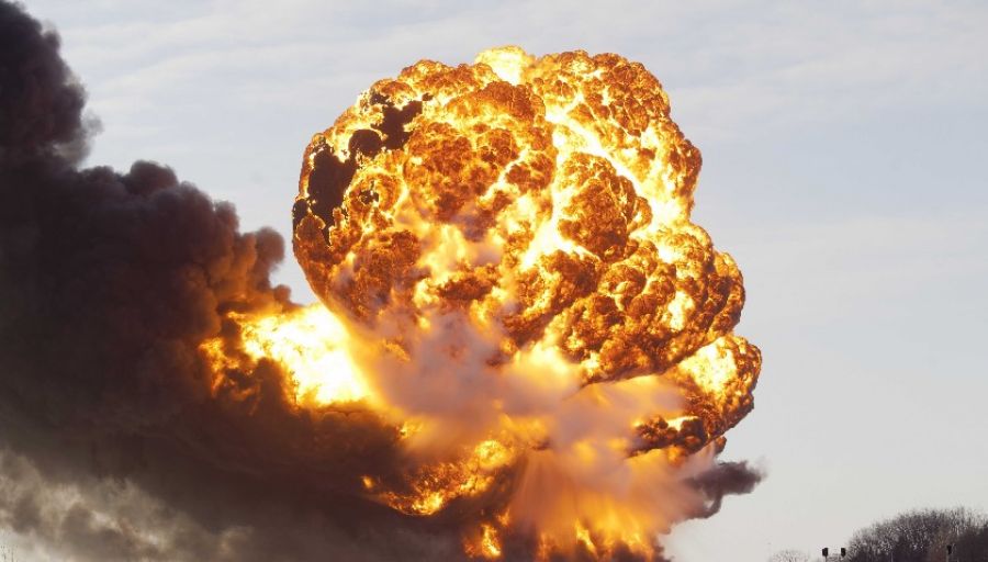 Мощнейшие взрывы от ударов на объектах энергосистемы во Львове и Днепропетровской области