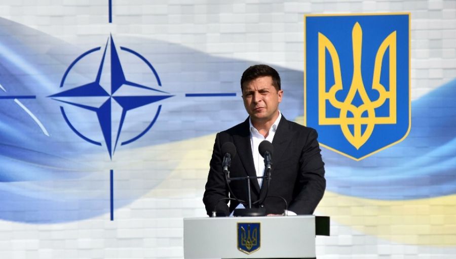 Французы призывают "не взрывать всю планету" из-за желания Зеленского вступить в НАТО