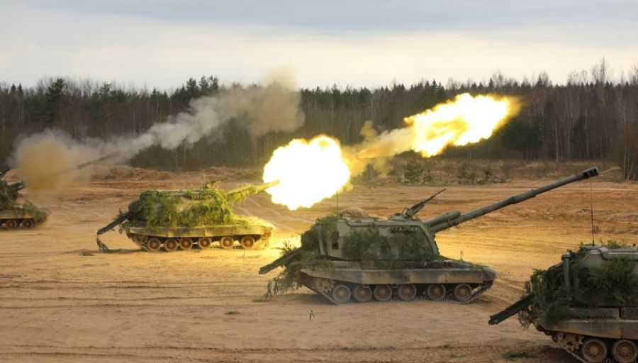 Российские САУ «Мста-С» уничтожают ВСУ на дальних расстояниях