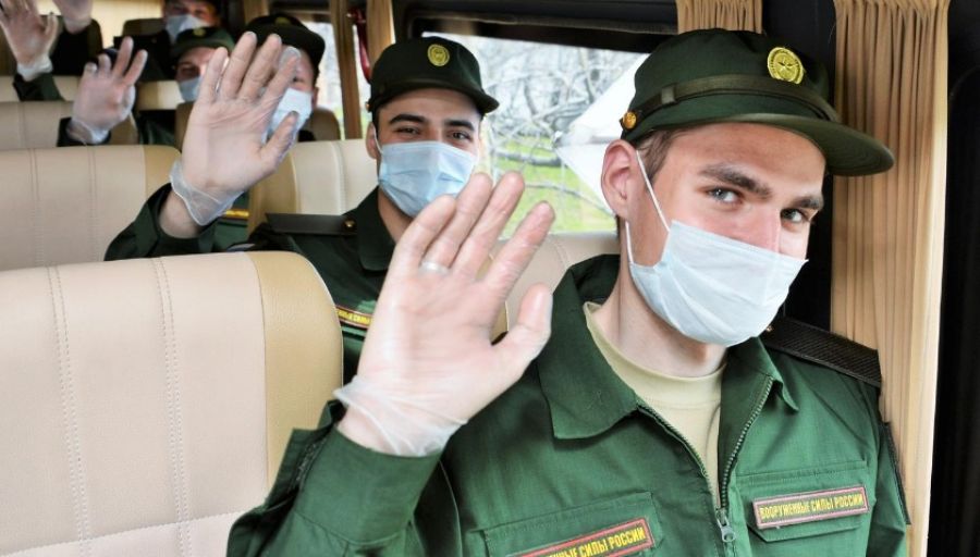 Леонков считает, что срочников могут отправить в новые регионы РФ, но после завершения СВО