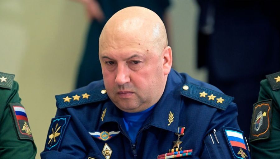 Командующий СВО на Украине генерал Суровикин не исключил непростых решений по Херсону