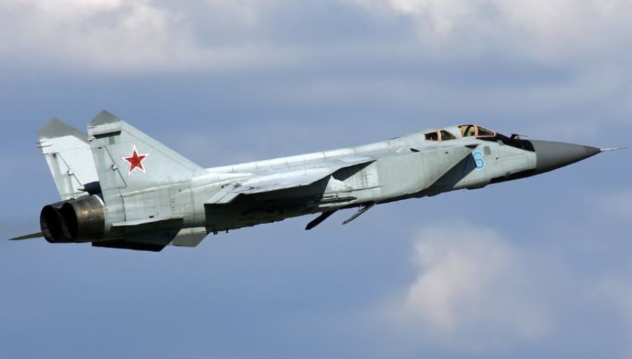 Минобороны РФ опубликовало кадры боевой работы МиГ-31 в зоне СВО