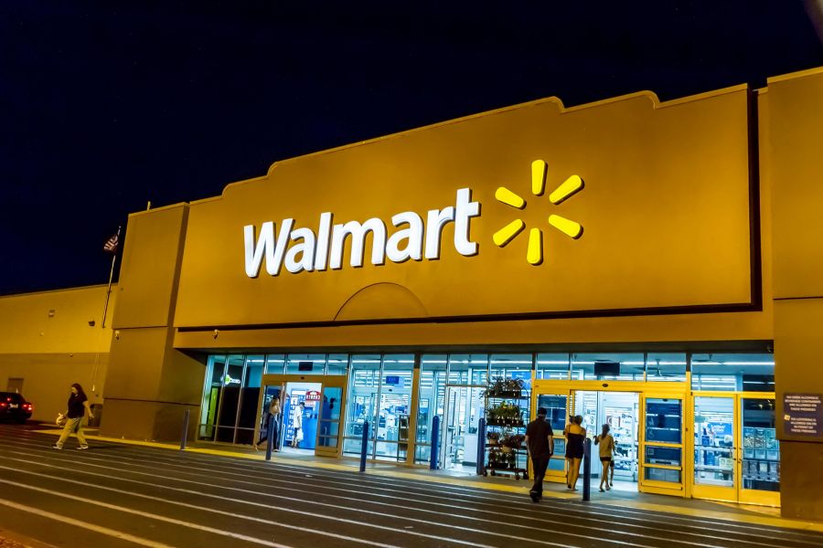 В «Walmart» стали продавать биткоины через терминал в рамках пилотной программы