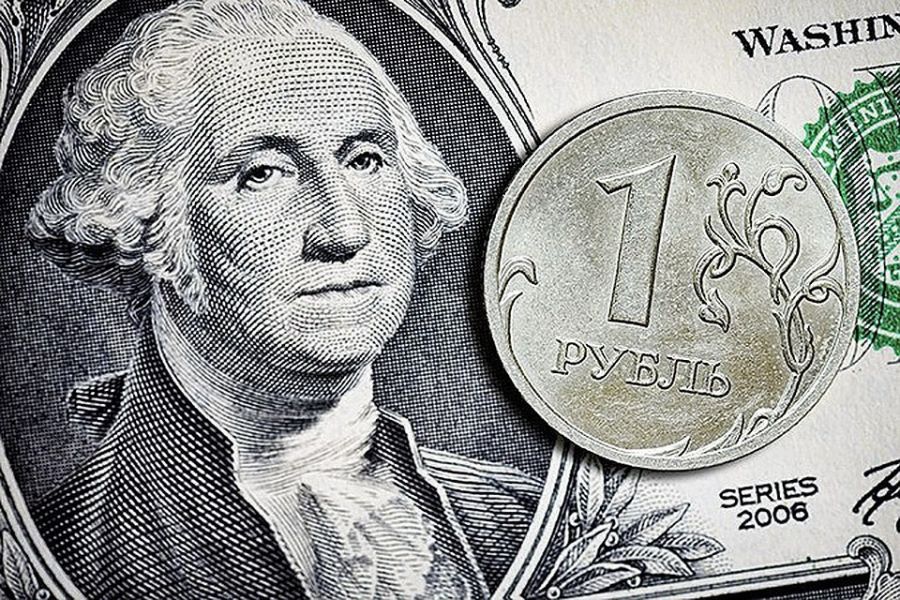 Смена денежной политики США «заденет» российский рубль