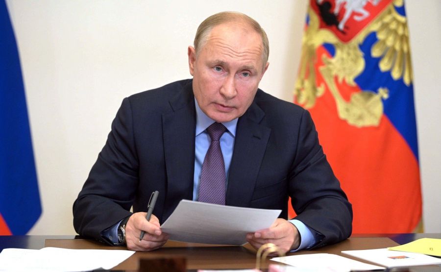Путин призвал к переходу на альтернативную энергию из-за «истерики и неразберихи» на рынке