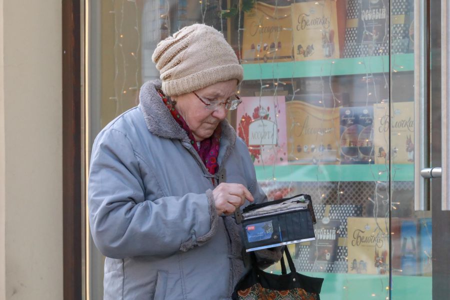 Пенсионерам в России снова подготовили выплату в размере 15 тыс. руб.