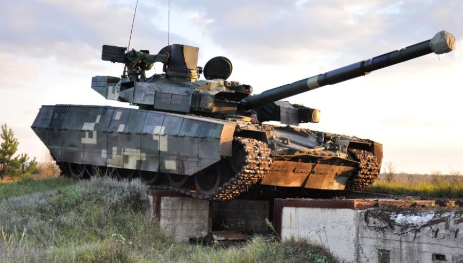 ВСУ издеваются над своими бойцами: "замуровали в танке заживо"