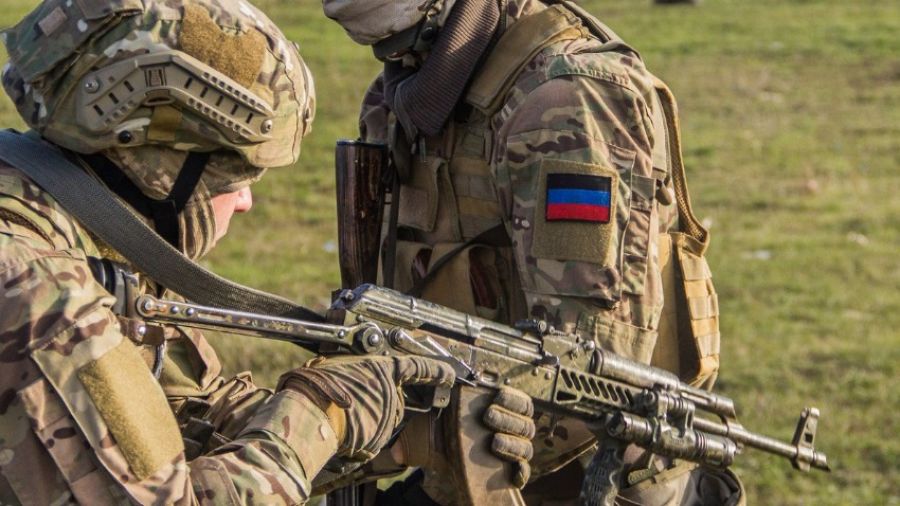 На Авдеевском направлении российскими войсками и НМ ДНР были взяты позиции боевиков ВСУ