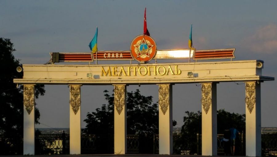 РВ: ВСУ нанесли удар по Мелитополю, в районе аэропорта слышны взрывы