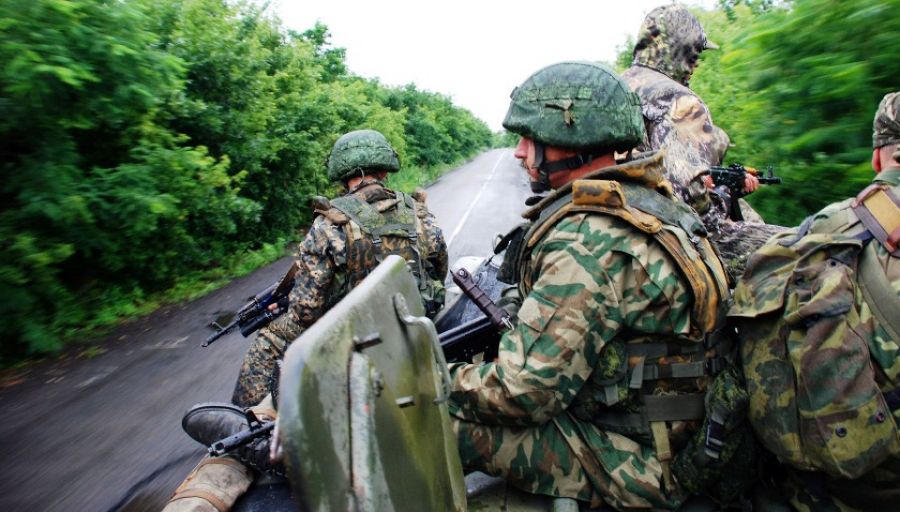 Командир артиллерийского дивизиона НМ ЛНР рассказал о избытке боеприпасов ВС РФ на фронте