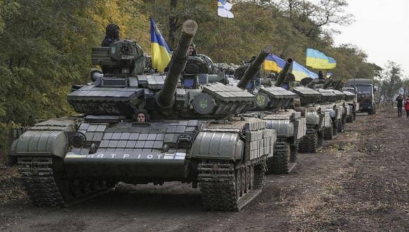 РИА Новости: ВС Украины при отступлении били из танка по школе в Золотом в ЛНР