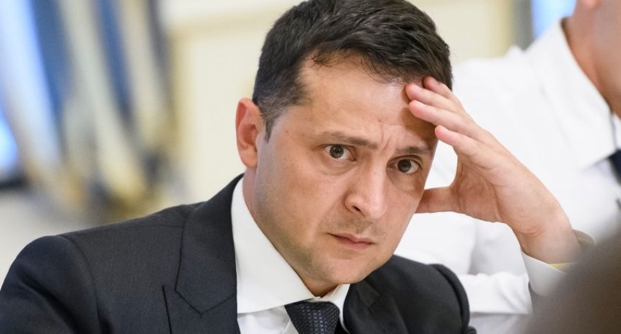 СП: Военный переворот на Украине неизбежен – Зеленскому предрекли роль «сакрального козла»