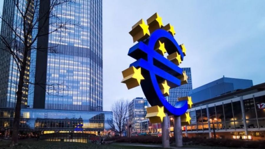 ЕЦБ рассматривает повышение ставок, несмотря на экономическое замедление