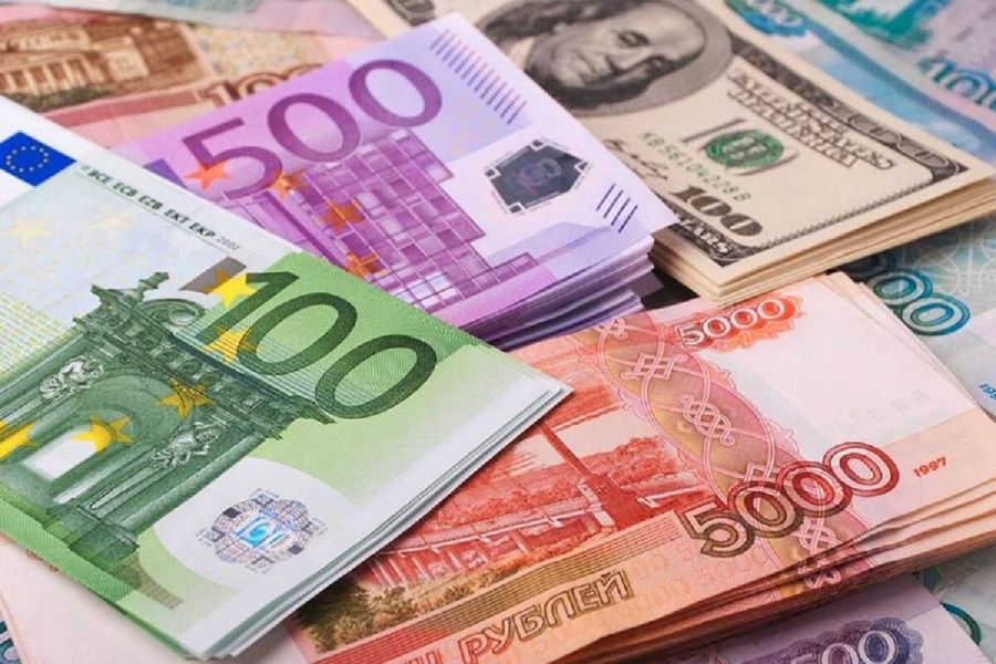 Центробанк уменьшил курс евро на 01 октября