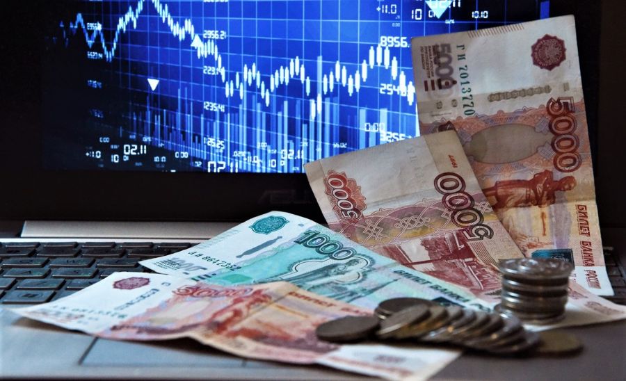 Аналитик Зайцева сделала прогноз по курсу рубля на октябрь
