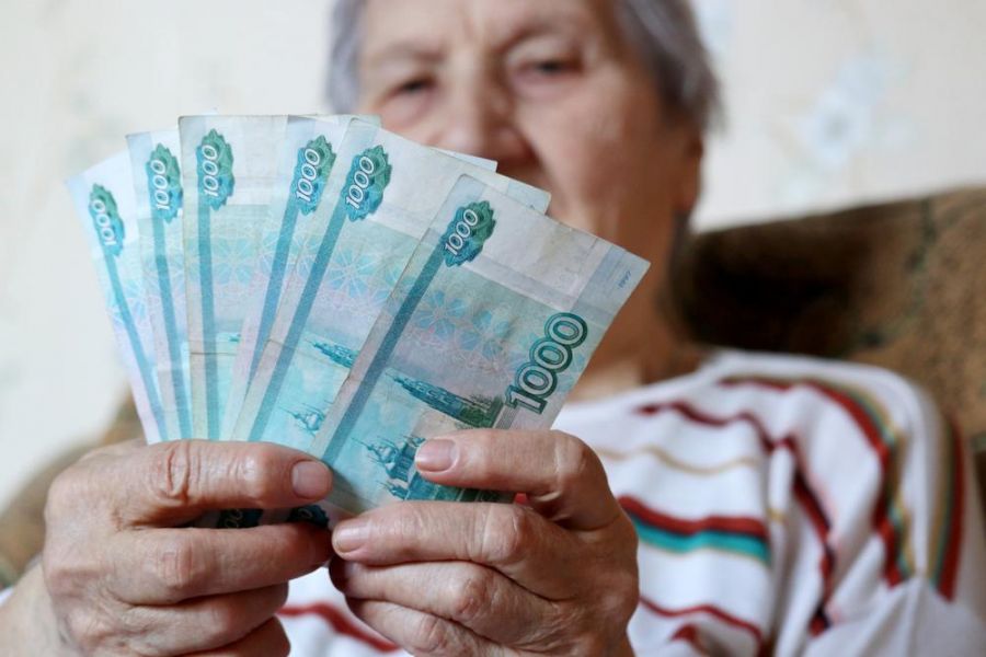 Министерство труда разъяснило, кому придет надбавка к пенсии 2184 рубля, а кому 5091 рубль