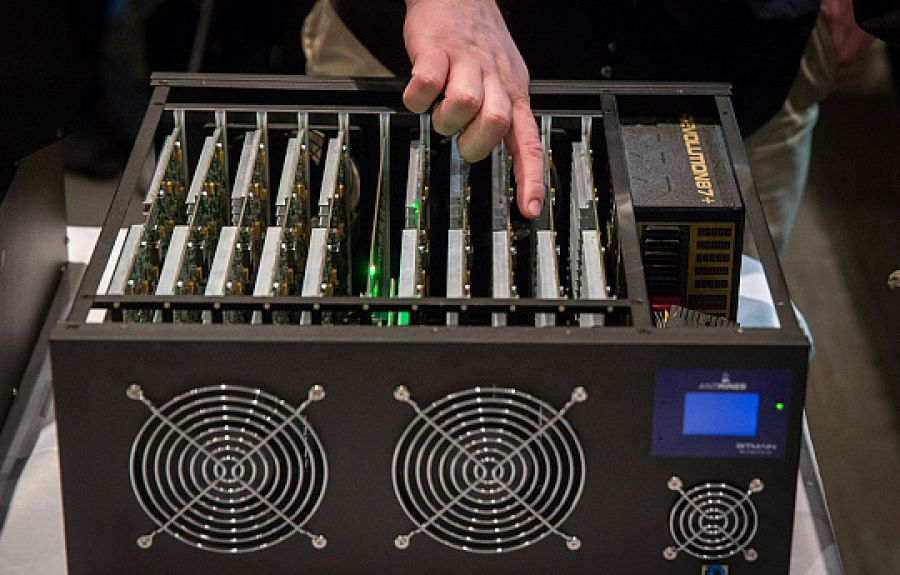 «Bitmain» больше не будет продавать майнинговое оборудование в Китае
